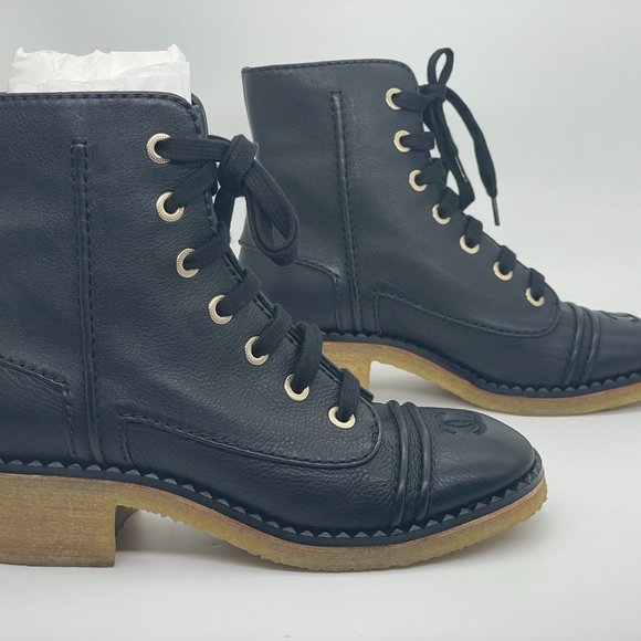 CHANEL 20P 2022 Leather CC Cap Toe Lace Up Combat Ankle Booties Boots - Picture 12 of 16